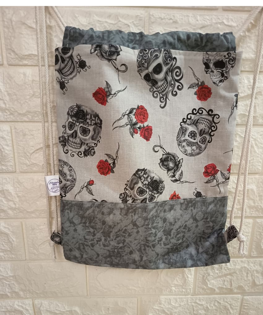 Mochila halloween caramelos hecha a mano